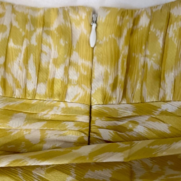 BCBG Max Azria Strapless Flowy Dress - Like New! - Picture 7 of 9